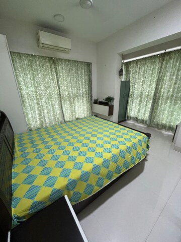 Bedroom in 2 BHK Apartment at Mahim – for Rent