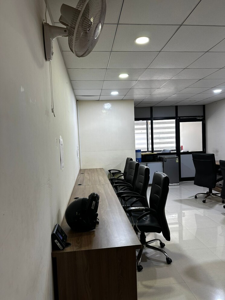 Team Area, science city Commercial Office Space 755 Sq.Ft. In Science City Ahmedabad 8844877