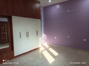 Room in 3 BHK Villa at Sushant Golf City – for Rent