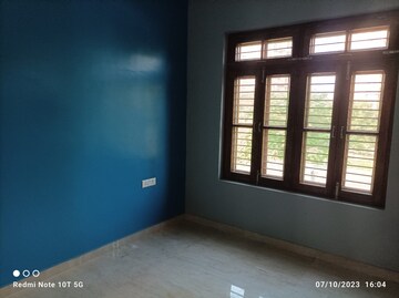 Room in 3 BHK Villa at Sushant Golf City – for Rent