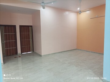 Room in 3 BHK Villa at Sushant Golf City – for Rent