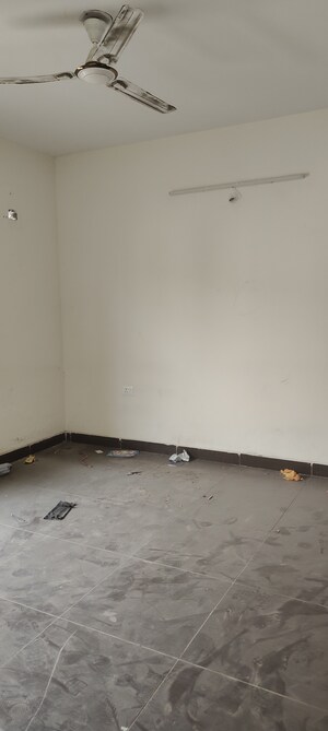 Room in 2 BHK Builder Floor at Wave Prime Floors, Wave City – for Sale