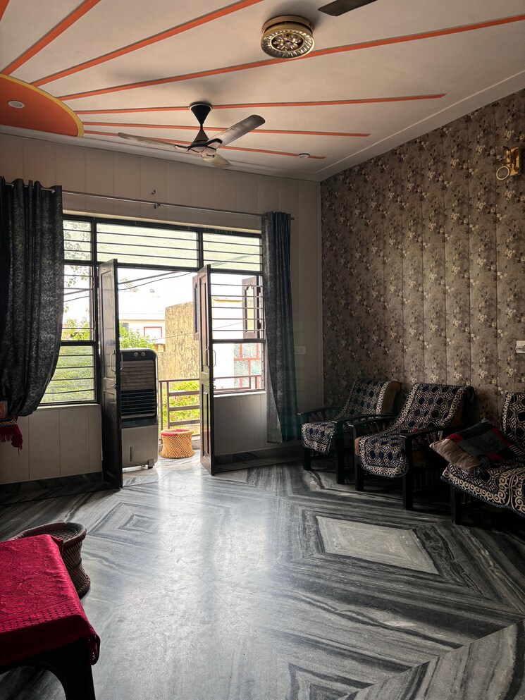 Living Room, propzone-imt-delight-homes 6 Bedroom 150 Sq.Ft. Independent House In Sector 71 Faridabad 8845158