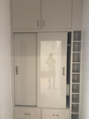 Building Lobby in 3 BHK Builder Floor at Dlf Phase ii – for Sale