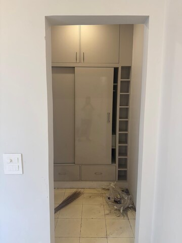 Bathroom in 3 BHK Builder Floor at Dlf Phase ii – for Sale