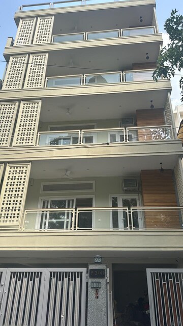 3 BHK Builder Floor – Exterior View View at Dlf Phase ii - for Sale