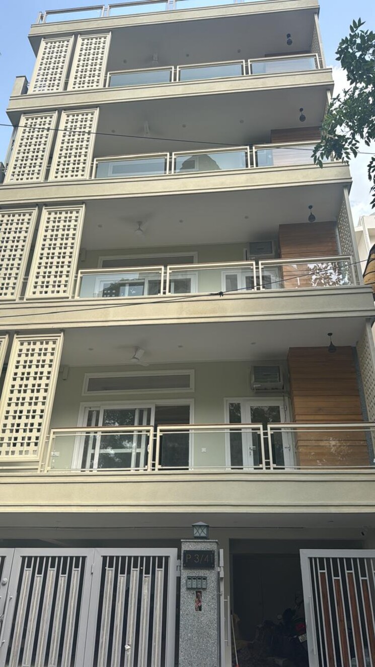 Exterior View, dlf phase ii 3 Bedroom 2090 Sq.Ft. Builder Floor In Dlf Phase ii Gurgaon 8845204