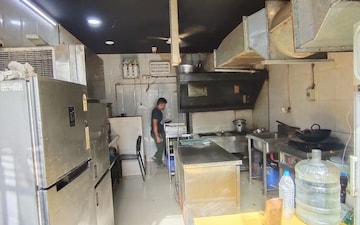 Shop For Rent in Powai