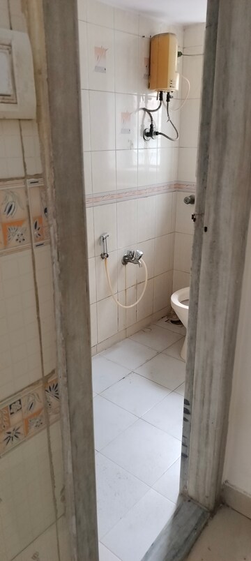 Bathroom in 1 BHK Apartment at Ashirwad Tower, Andheri West – for Rent