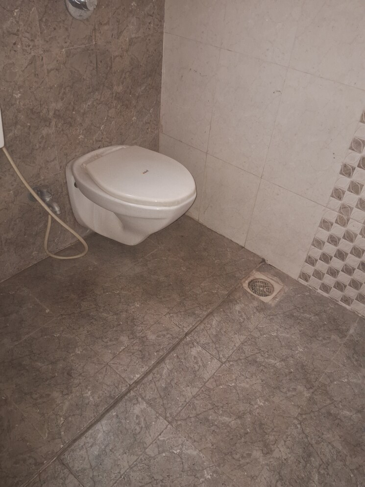 Bathroom, pride-aloma-county 3 Bedroom 1590 Sq.Ft. Apartment In Aundh Pune 8845332