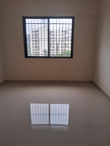 Room in 3 BHK Apartment at Pride Aloma County, Aundh – for Rent