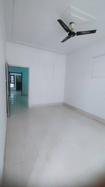 Room in 1 BHK Independent House at Gomti Nagar – for Rent
