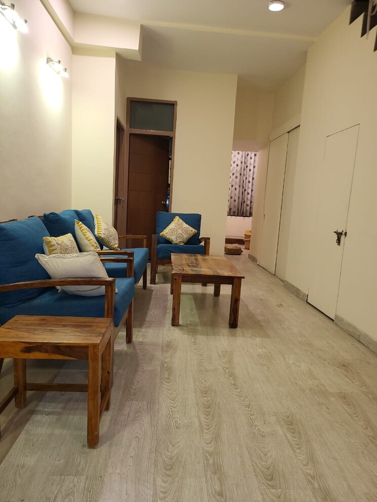 Living Room, dlf phase ii 4 Bedroom 3000 Sq.Ft. Builder Floor In Dlf Phase ii Gurgaon 8845321