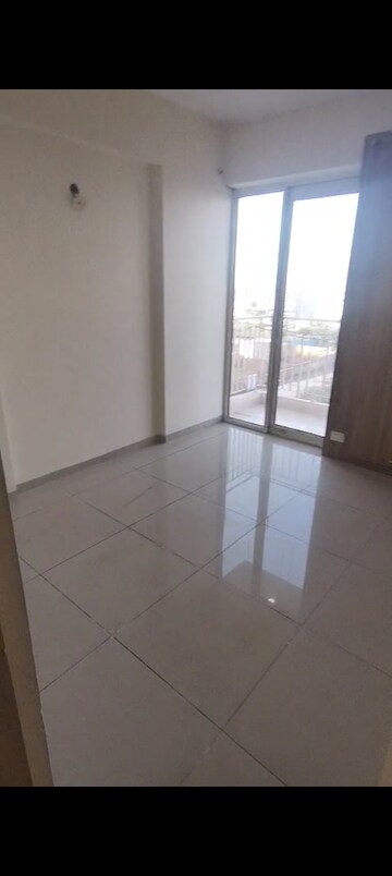 Bathroom in 2 BHK Apartment at Wave Dream Homes, Wave City – for Rent