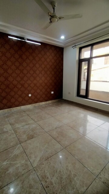 Room in 2 BHK Independent House at Gomti Nagar – for Rent