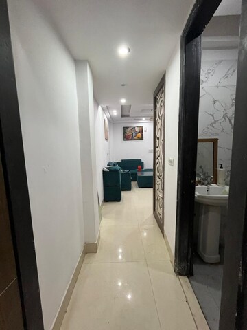 2 BHK Builder Floor For Rent in Saket