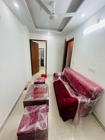 Furnished Amenities in 2 BHK Builder Floor at Saket – for Rent