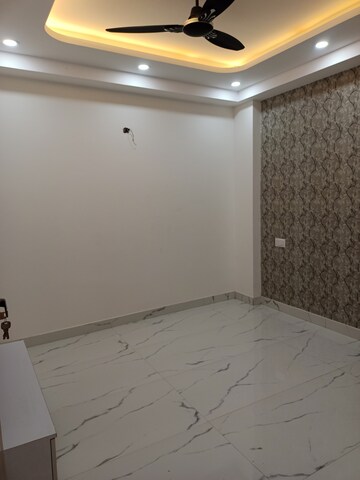 Room in 2 BHK Builder Floor at Chattarpur – for Sale