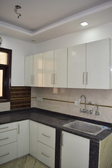Kitchen in 2 BHK Builder Floor at Mahaveer Nagar – for Sale