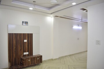 Bedroom in 2 BHK Builder Floor at Mahaveer Nagar – for Sale