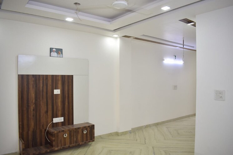 Bedroom, mahaveer nagar 2 Bedroom 75 Sq.Yd. Builder Floor In Mahaveer Nagar Delhi 8845389