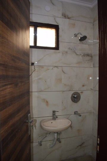 Bathroom in 2 BHK Builder Floor at Mahaveer Nagar – for Sale