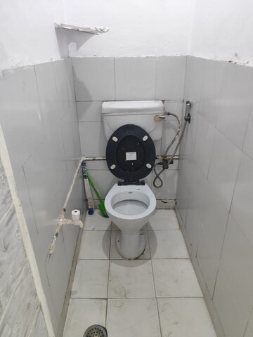 Bathroom in 1 BHK Independent House at RWA Apartments, Sector 31 – for Rent