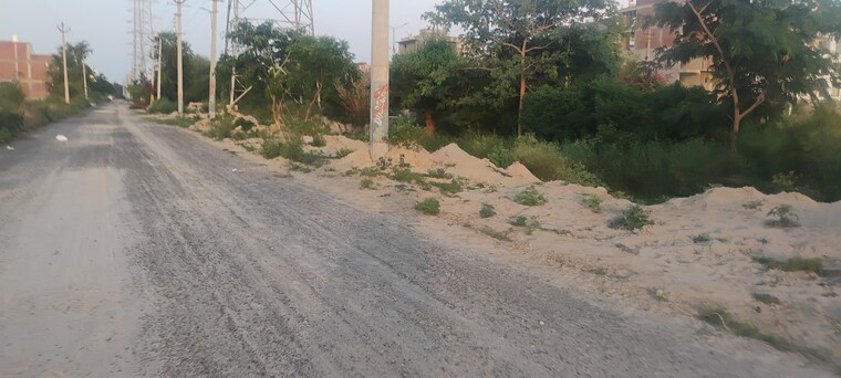 undefined, sector 80  300 Sq.Yd. Plot In Sector 80 Faridabad 8845596