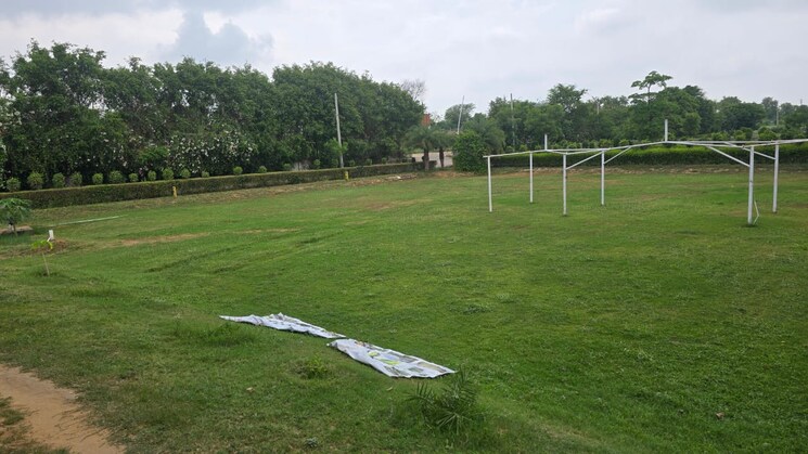 undefined, tappal  300 Sq.Yd. Plot In Tappal Aligarh 8845726