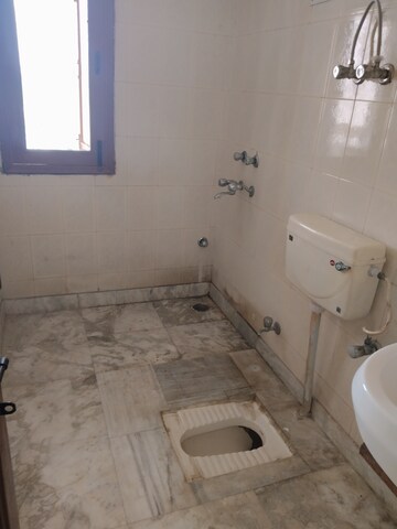 Bathroom in 3 BHK Apartment at Sector 21c – for Rent