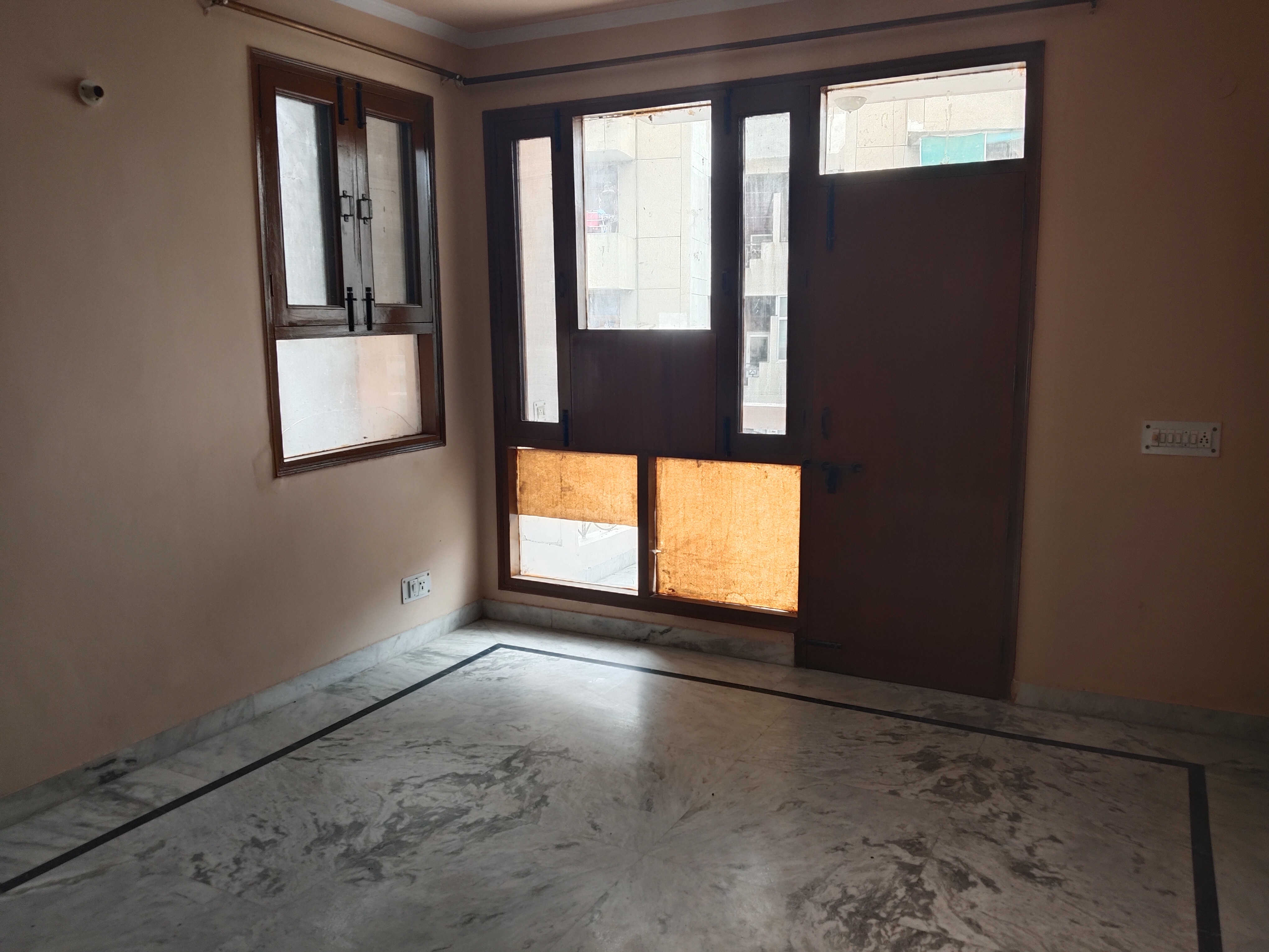 3 BHK Apartment For Rent in Sector 21c