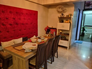 2 BHK Apartment For Rent in Omkar Meridia, Kurla West