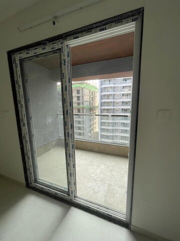 Room in 4 BHK Apartment at Shubh Gateway, Viman Nagar – for Rent