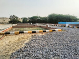  Plot – Exterior View View at Kanpur Road - for Sale