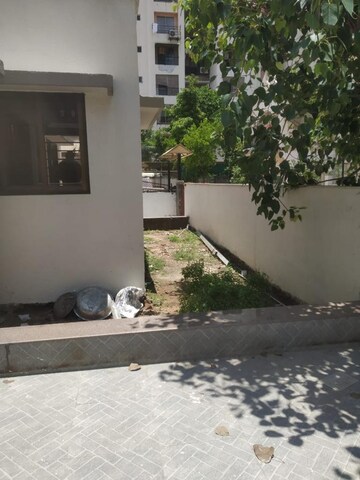 Balcony in 3 BHK Villa at Satellite – for Sale