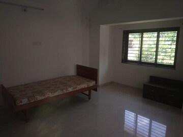 Room in 3 BHK Villa at Satellite – for Sale