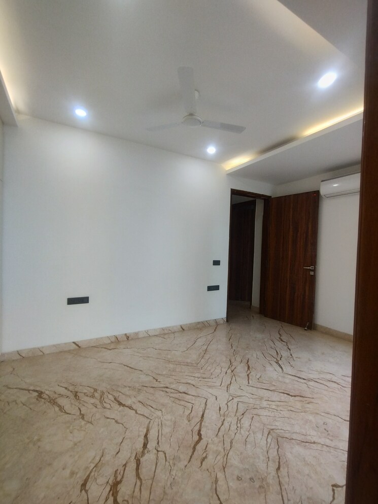 Room, sushant-lok-2 3 Bedroom 220 Sq.Yd. Builder Floor In Sector 57 Gurgaon 8845937