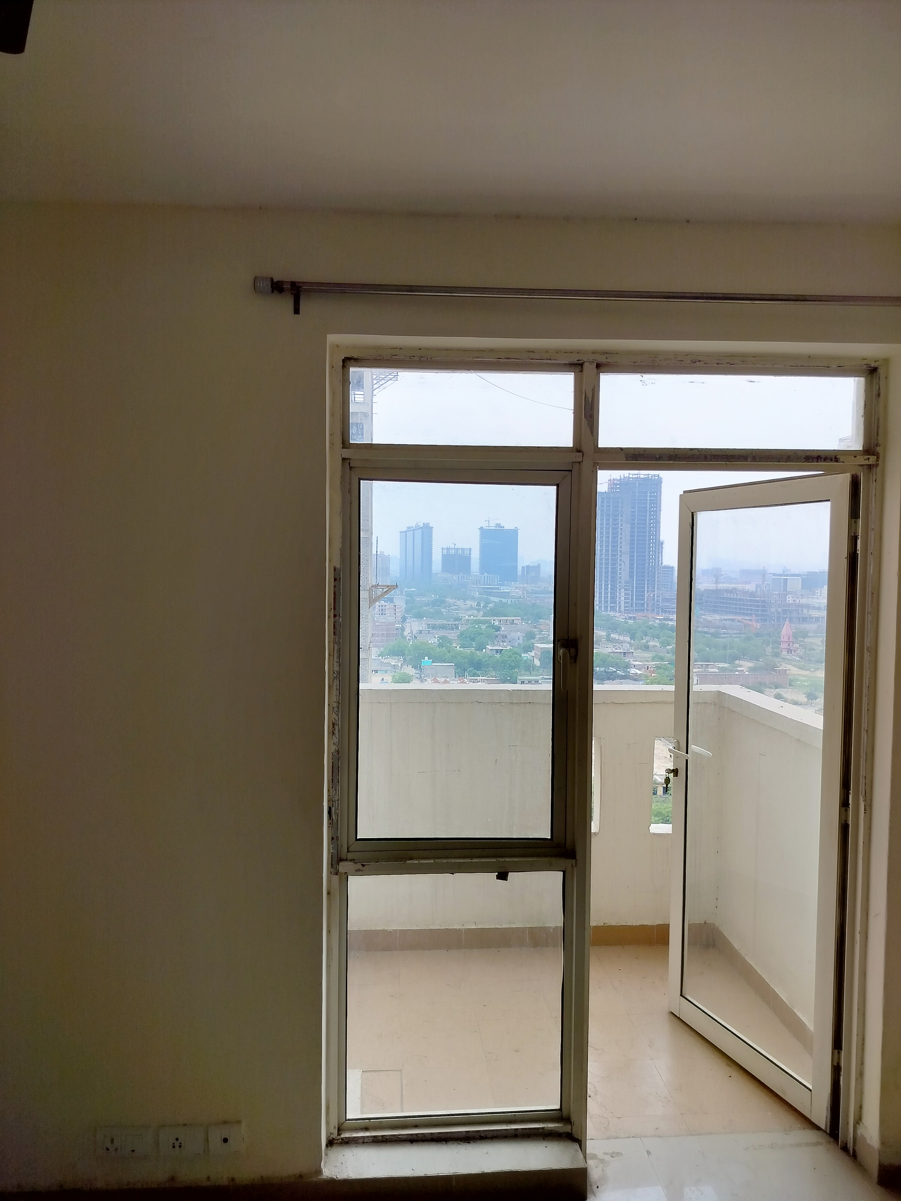 3 BHK + Servant Room 1718 Sq.Ft. Apartment in Supertech Ecovillage I