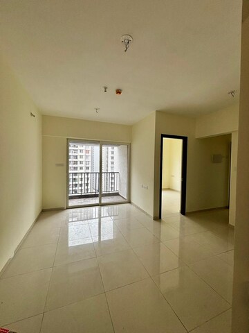 Room in 2 BHK Apartment at Kolte Patil R10, Hinjewadi – for Rent