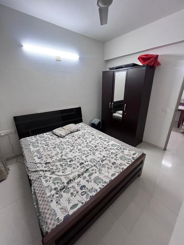 Bedroom, gala-eternia 3 Bedroom 1700 Sq.Ft. Apartment In Thaltej Ahmedabad 8846003
