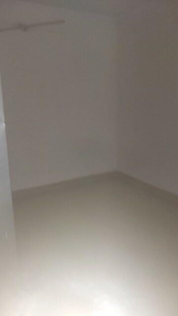 Furnished Amenities in 2.5 BHK Builder Floor at Mayur Vihar – for Rent