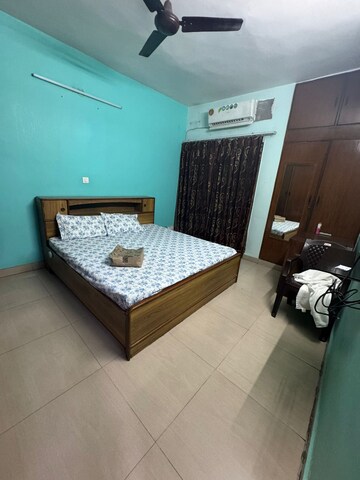Living Room in 4 BHK Apartment at Sarita Vihar Pocket-C RWA, Sarita Vihar – for Rent