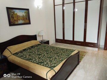 Bedroom in 2 BHK Builder Floor at Defence Colony – for Rent