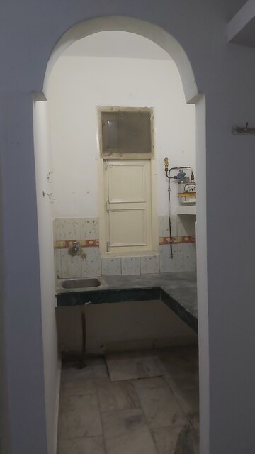 Bathroom in 1 RK Builder Floor at Mayur Vihar – for Rent