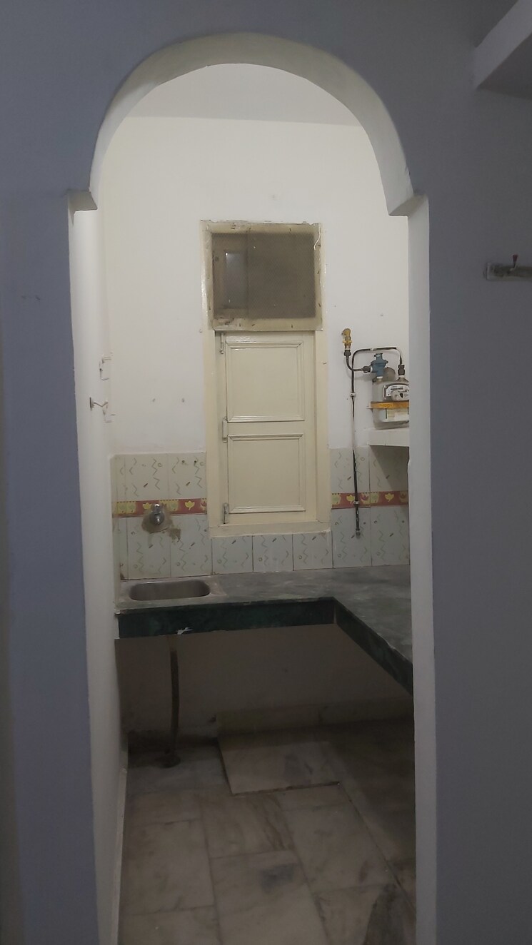 Bathroom, mayur vihar 1 RK 400 Sq.Ft. Builder Floor In Mayur Vihar Delhi 8846031