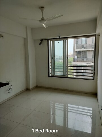 Room in 3 BHK Apartment at Paldi – for Rent