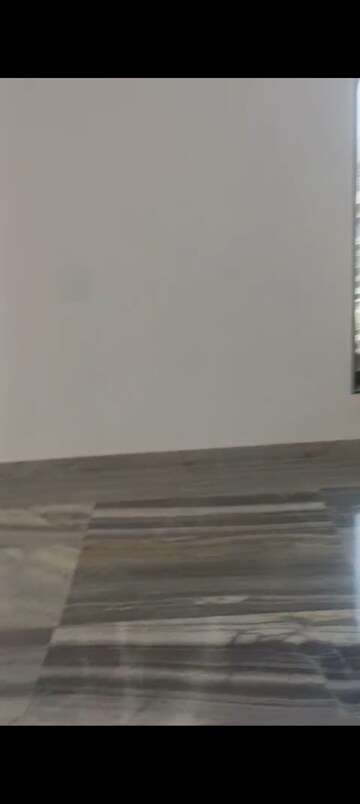 Room in 3 BHK Apartment at Golden Heights Andheri West, Andheri West – for Rent