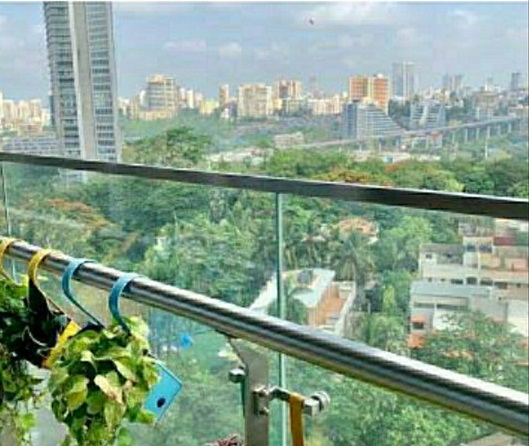 Garden, oberoi-realty-esquire 6 Bedroom 2734 Sq.Ft. Apartment In Goregaon East Mumbai 8846065