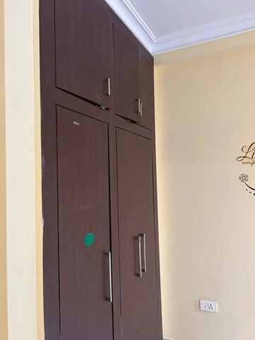 Furnished Amenities in 2 BHK Builder Floor at Spazedge, Sector 47 – for Rent