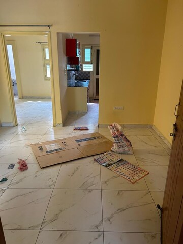 Living Room in 2 BHK Builder Floor at Spazedge, Sector 47 – for Rent